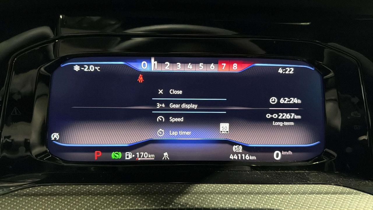 2022 Volkswagen Golf R Photo