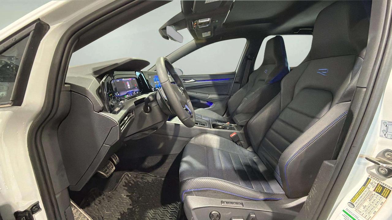 2022 Volkswagen Golf R Photo