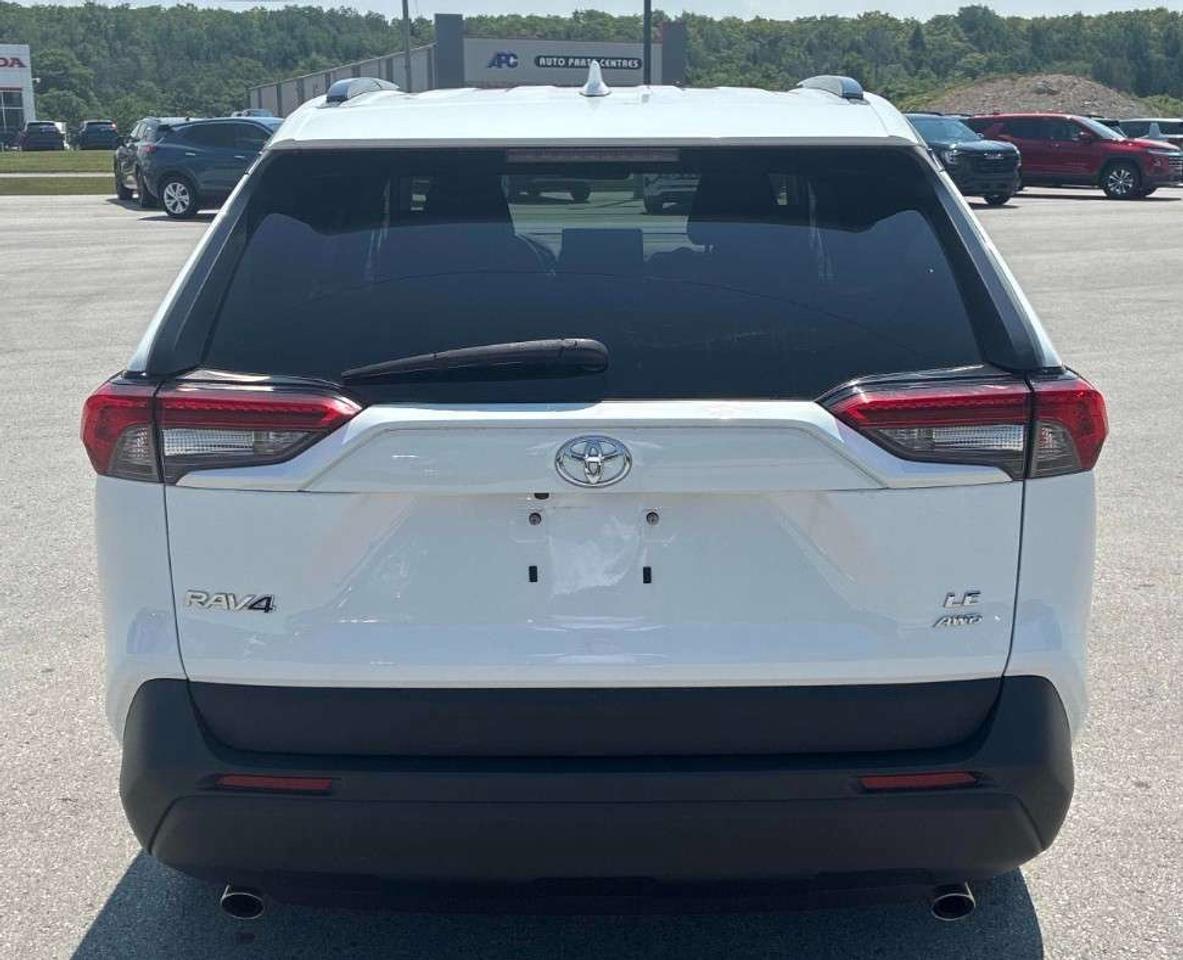 2020 Toyota RAV4 LE | CLEAN CARFAX | AWD | CARPLAY | HEATED SEATS Photo