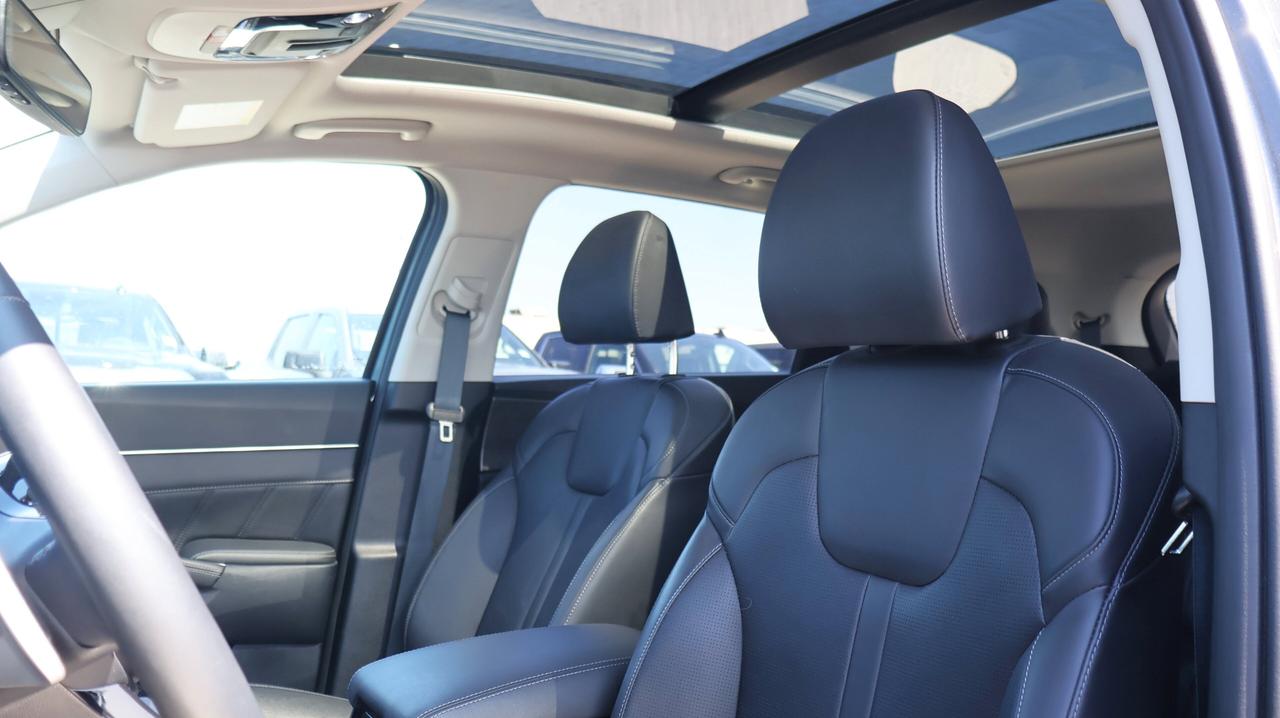 2025 Kia Sorento | AWD | Navigation System Photo