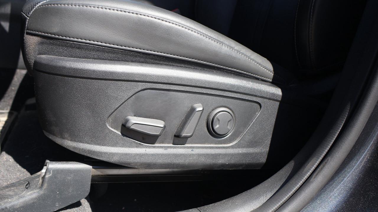 2025 Kia Sorento | AWD | Navigation System Photo