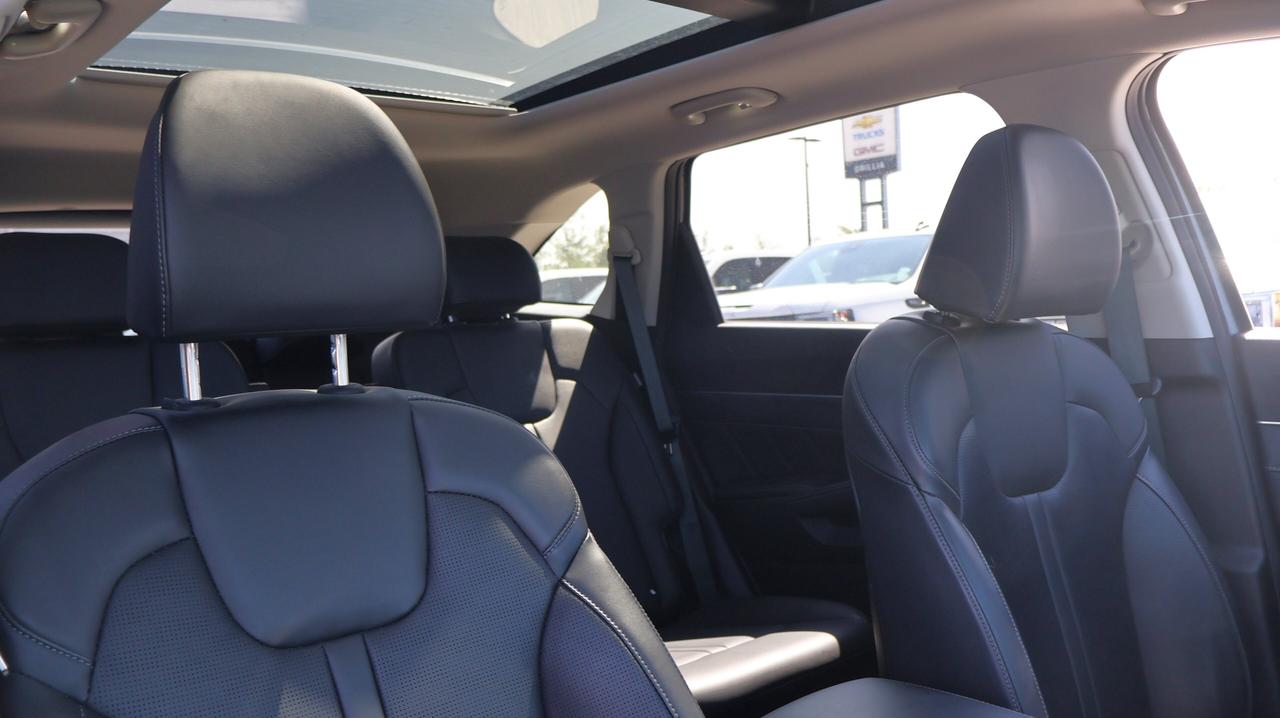 2025 Kia Sorento | AWD | Navigation System Photo