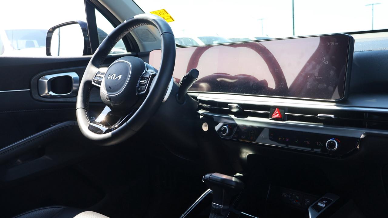2025 Kia Sorento | AWD | Navigation System Photo