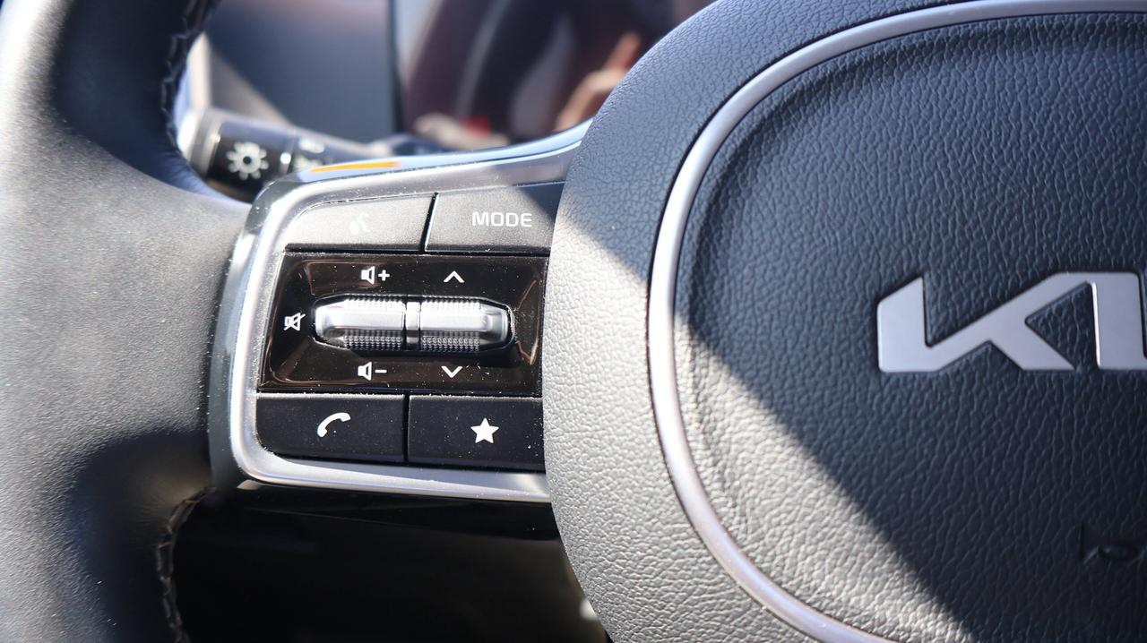 2025 Kia Sorento | AWD | Navigation System Photo