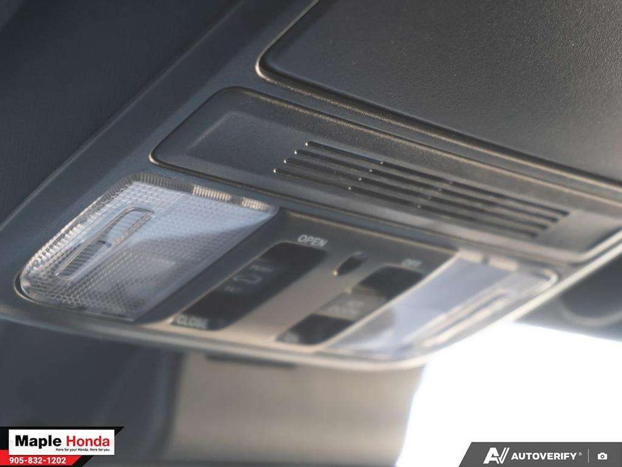 2024 Honda Passport Leather | Sunroof| Apple Car Play| Android Auto Photo