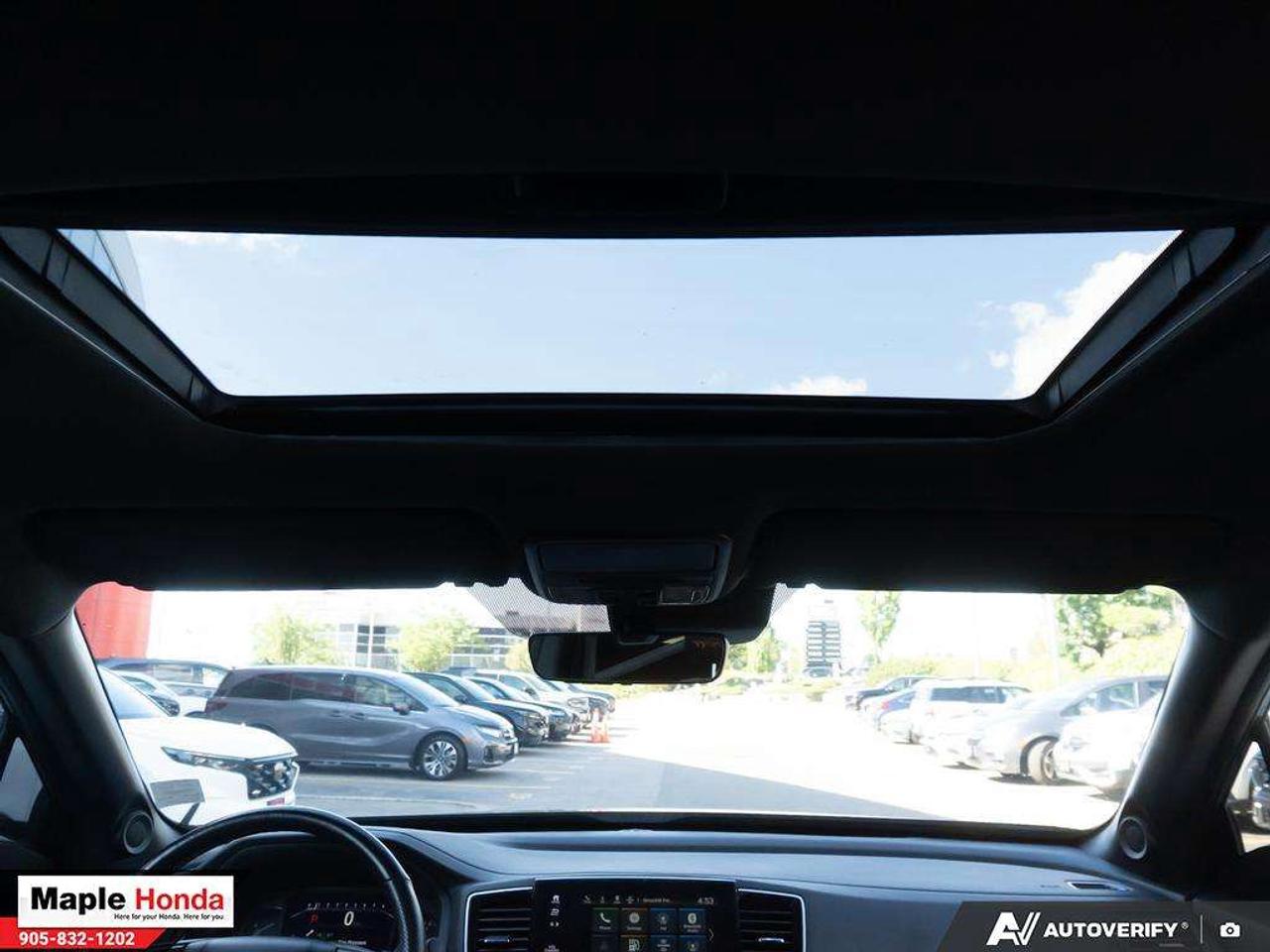 2024 Honda Passport Leather | Sunroof| Apple Car Play| Android Auto Photo