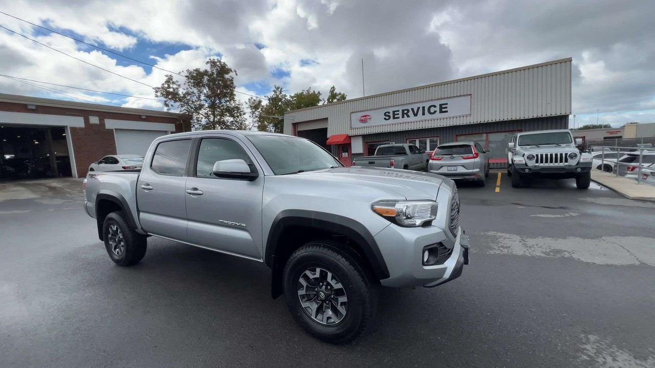 2023 Toyota Tacoma TRD OFF ROAD PREMIUM 4X4 | LEATHER | SUNROOF | NAV Photo