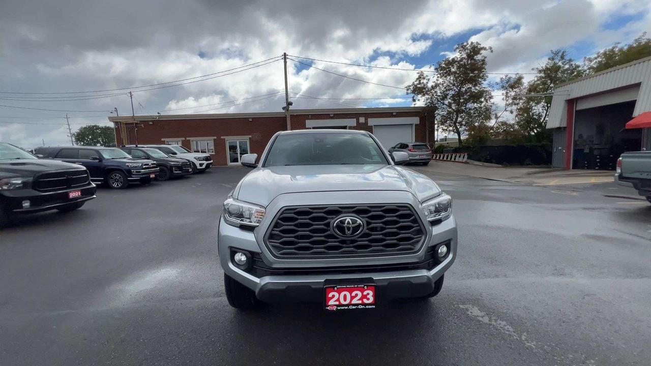 2023 Toyota Tacoma TRD OFF ROAD PREMIUM 4X4 | LEATHER | SUNROOF | NAV Photo2