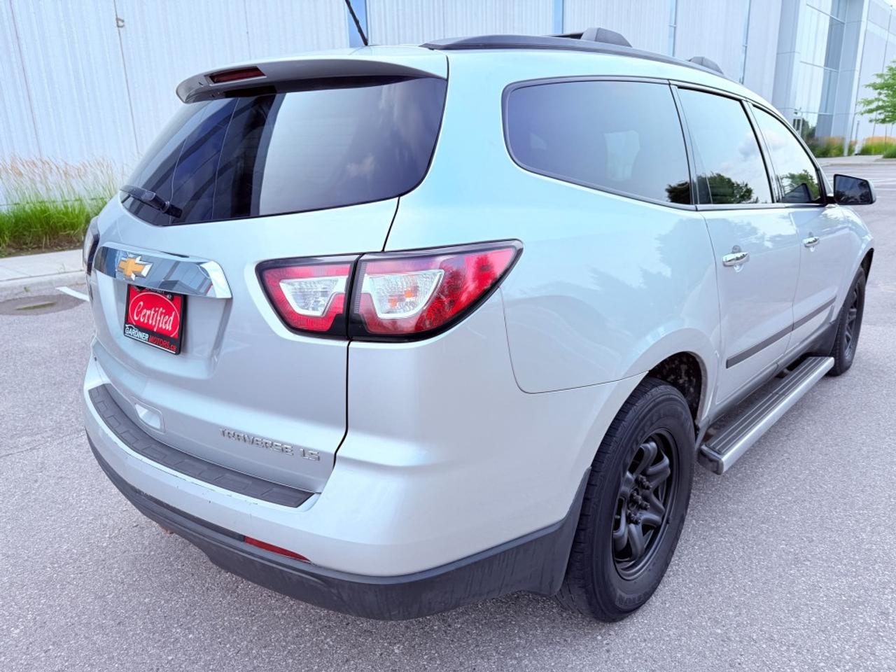 2014 Chevrolet Traverse LS 4dr SUV AWD (3.6L 6cyl 6A) Photo