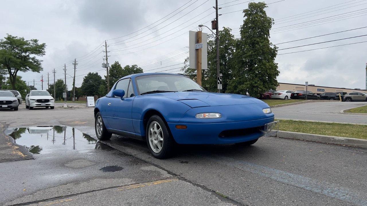 1990 Mazda Miata MX-5 Base Photo0