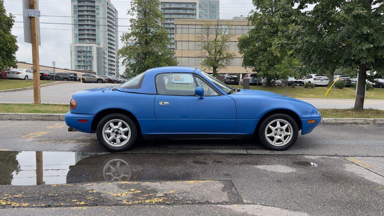 1990 Mazda Miata MX-5 Base Photo