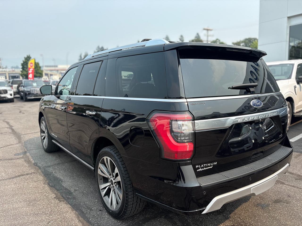2021 Ford Expedition Platinum Photo2