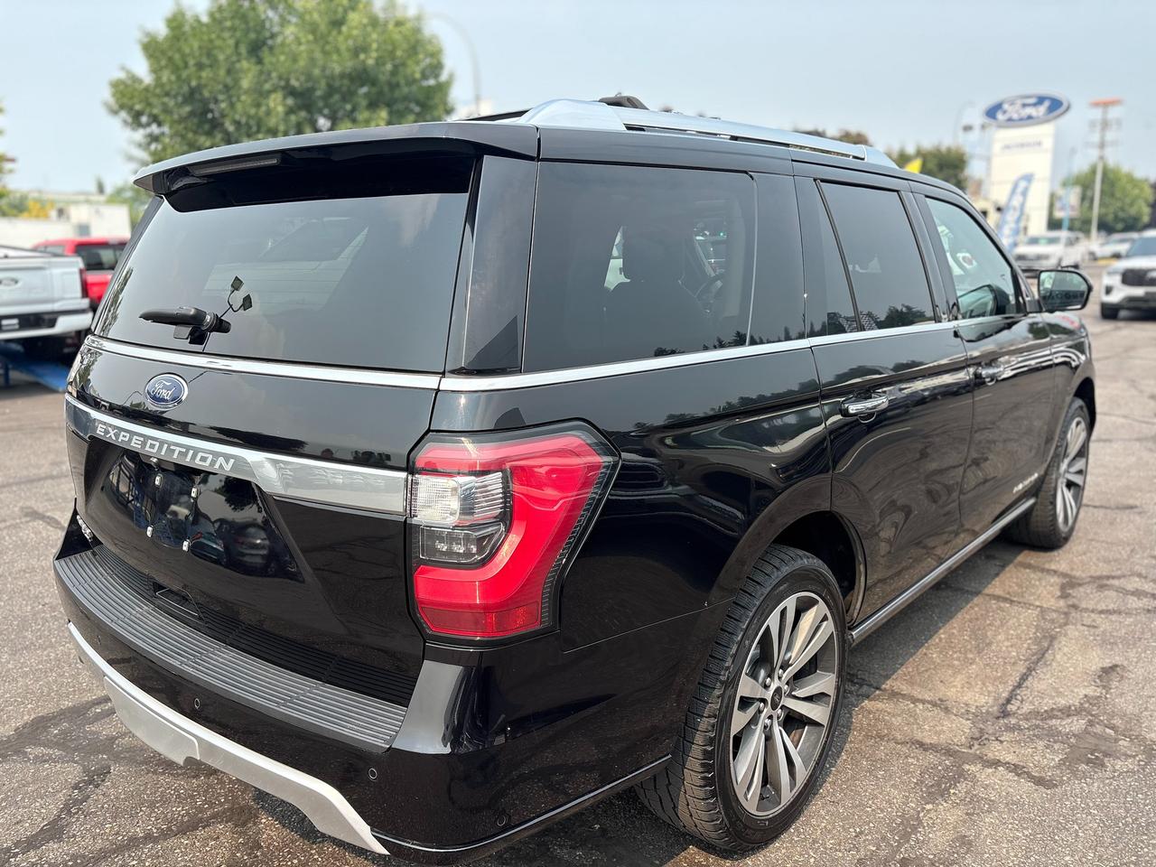 2021 Ford Expedition Platinum Photo4