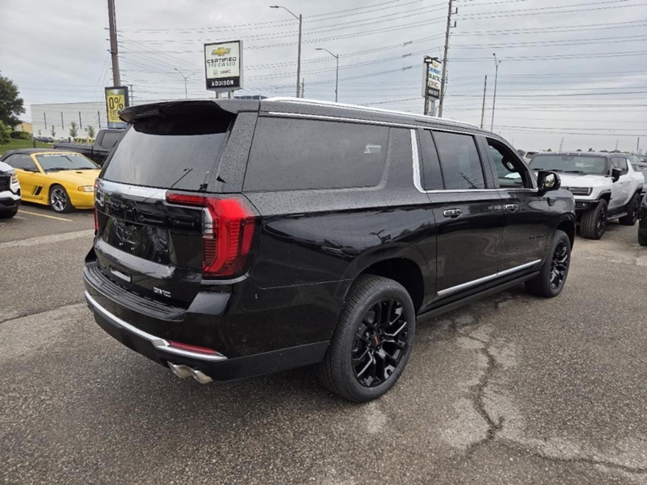 2026 GMC Yukon XL Denali  DURAMAX DIESEL | DENALI RESERVE | SUPER CRUISE | BLACK APPEARANCE | 22" WHEELS Photo