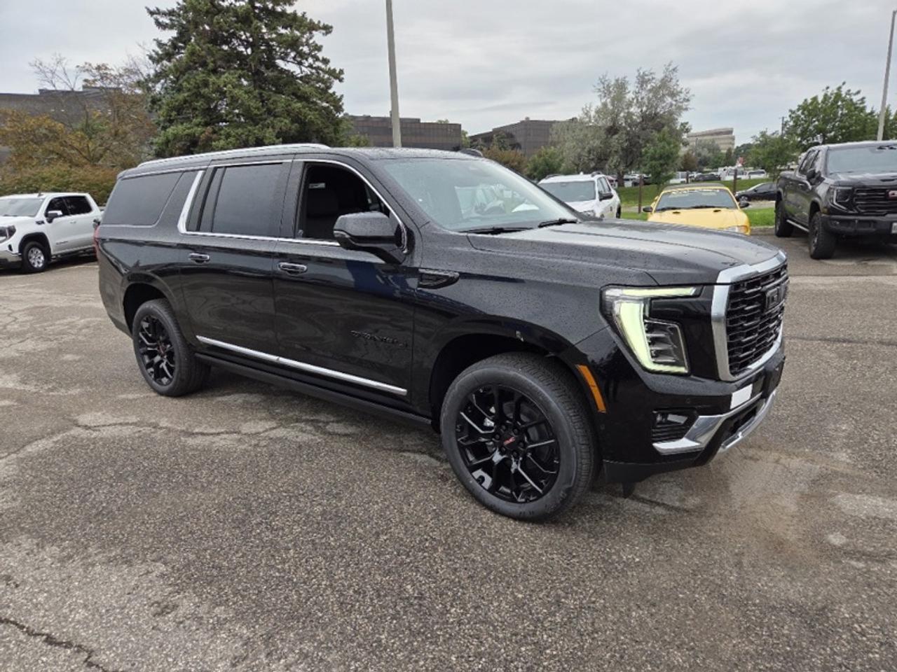 2026 GMC Yukon XL Denali  DURAMAX DIESEL | DENALI RESERVE | SUPER CRUISE | BLACK APPEARANCE | 22" WHEELS Photo2