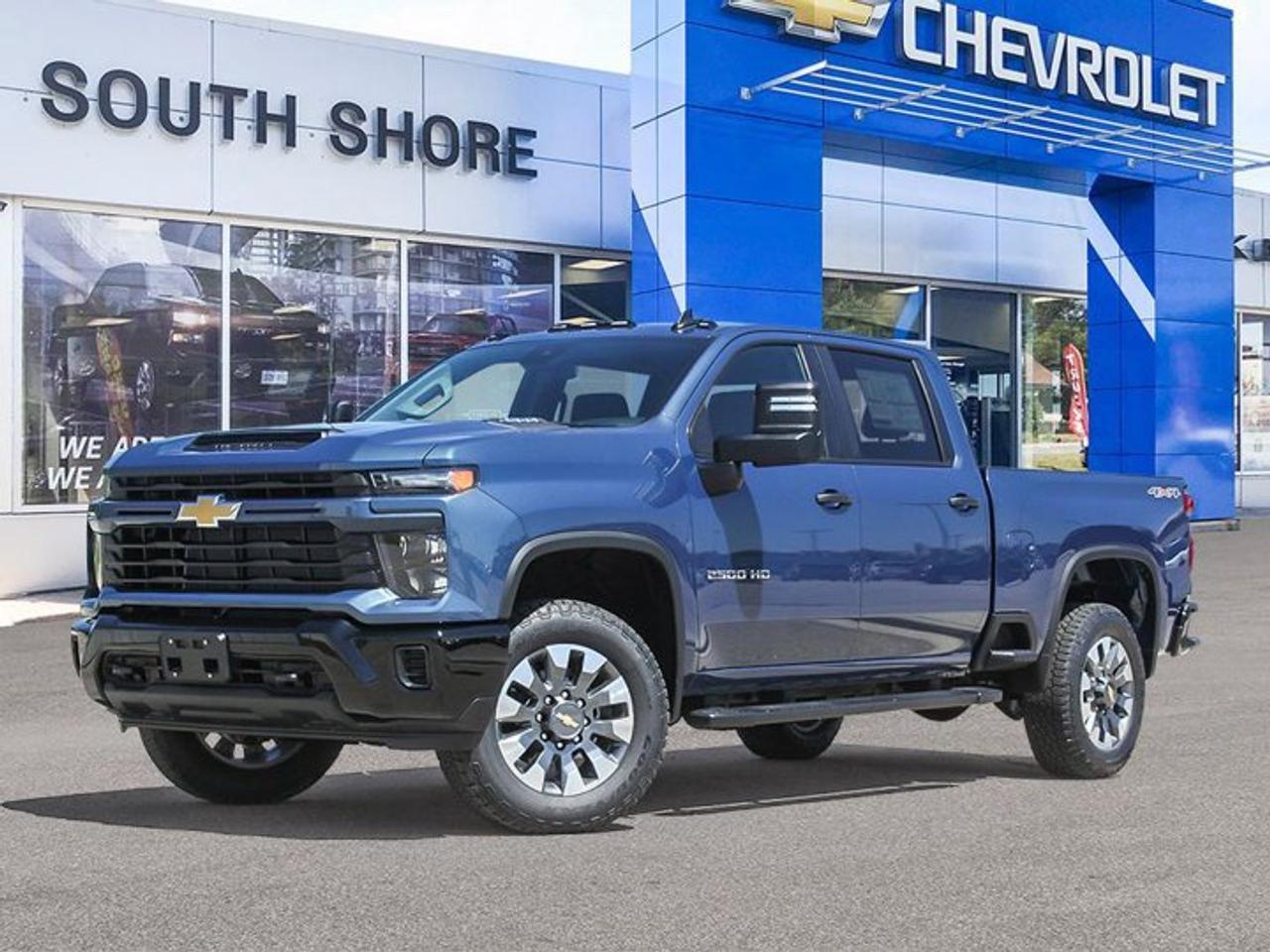 4WD Crew Cab 159 Custom, 10-Speed Automatic, Gas V8 6.6L/