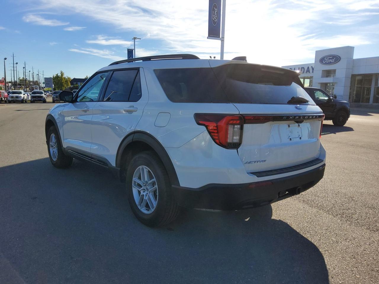 2026 Ford Explorer Active w/200A Pkg Photo