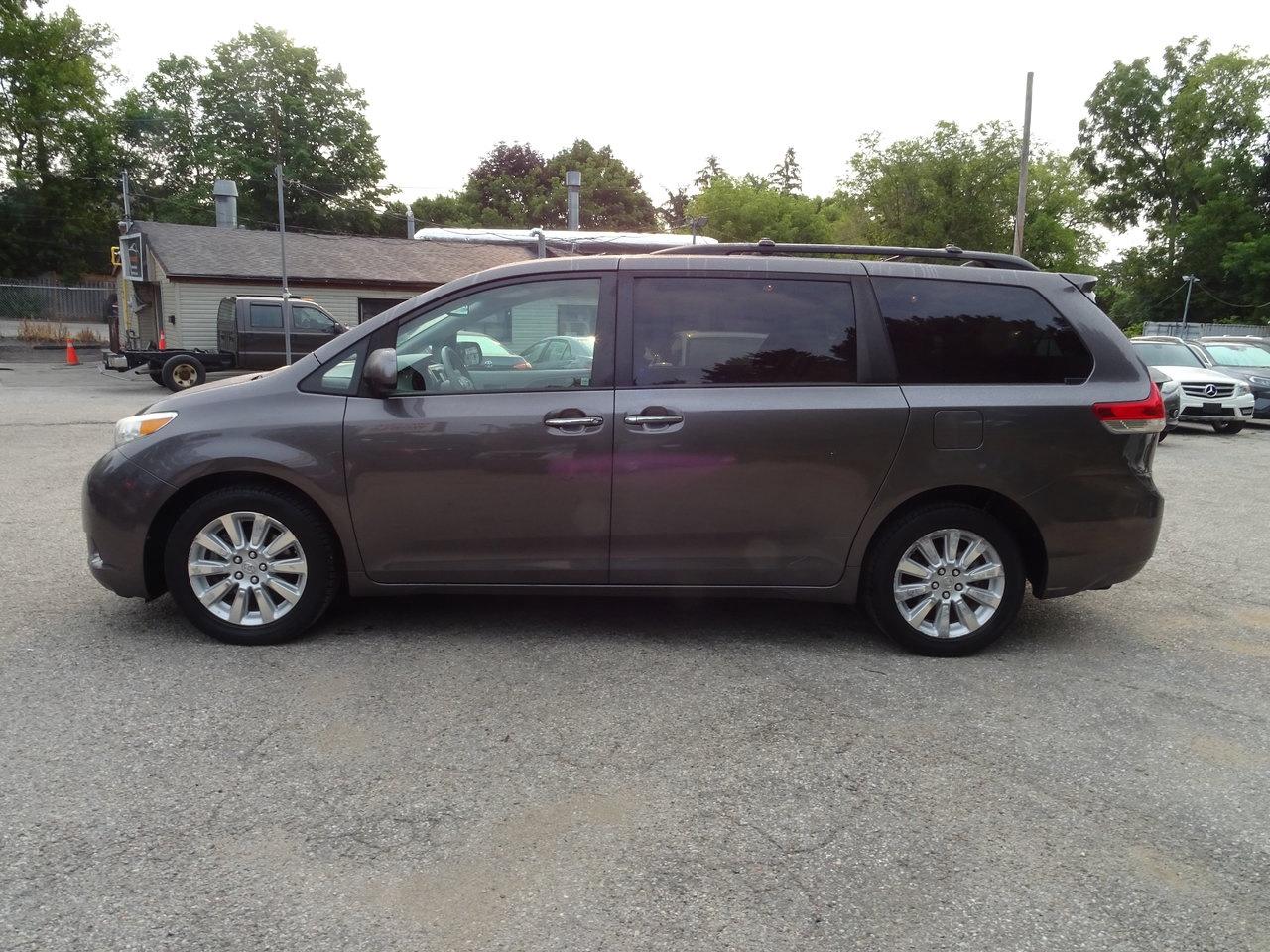 2012 Toyota Sienna XLE - Photo #1