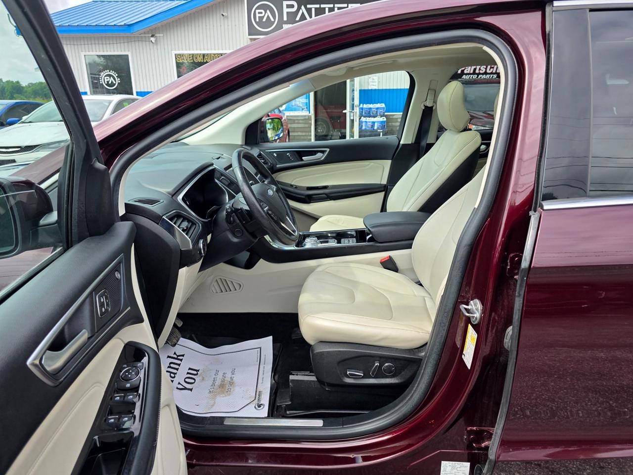 2019 Ford Edge Titanium AWD Photo