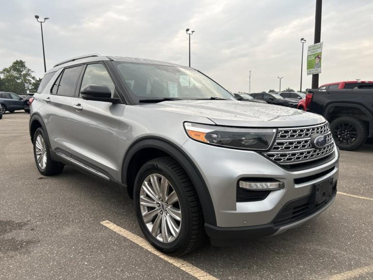 2020 Ford Explorer Limited 4WD | No Accidents | Vent. Front Seats Photo3