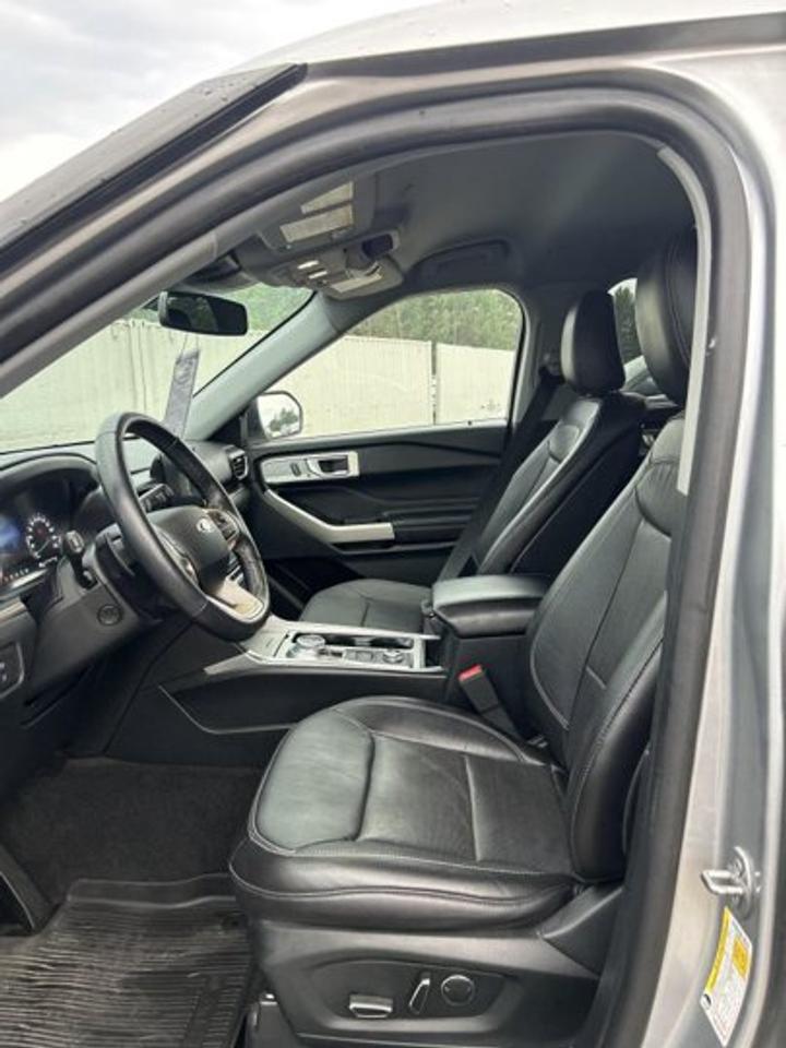 2020 Ford Explorer Limited 4WD | No Accidents | Vent. Front Seats Photo