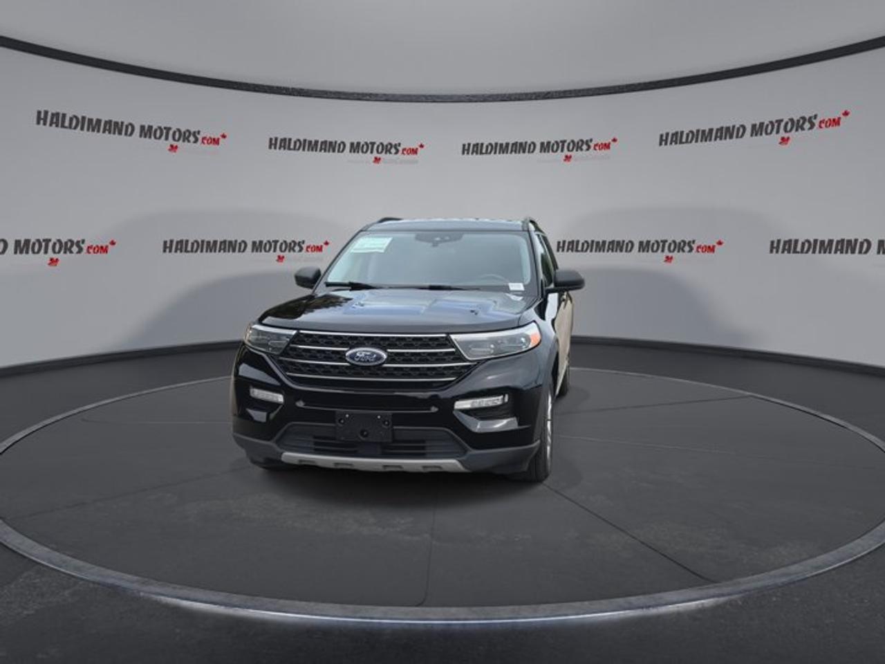 2023 Ford Explorer XLT 4WD | Leather Seats | Heated Steering Photo