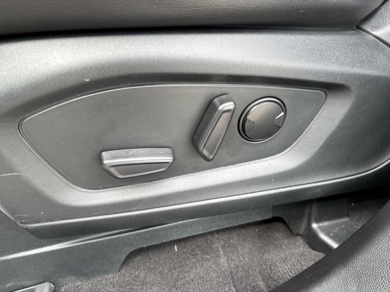 2023 Ford Explorer XLT 4WD | Leather Seats | Heated Steering Photo