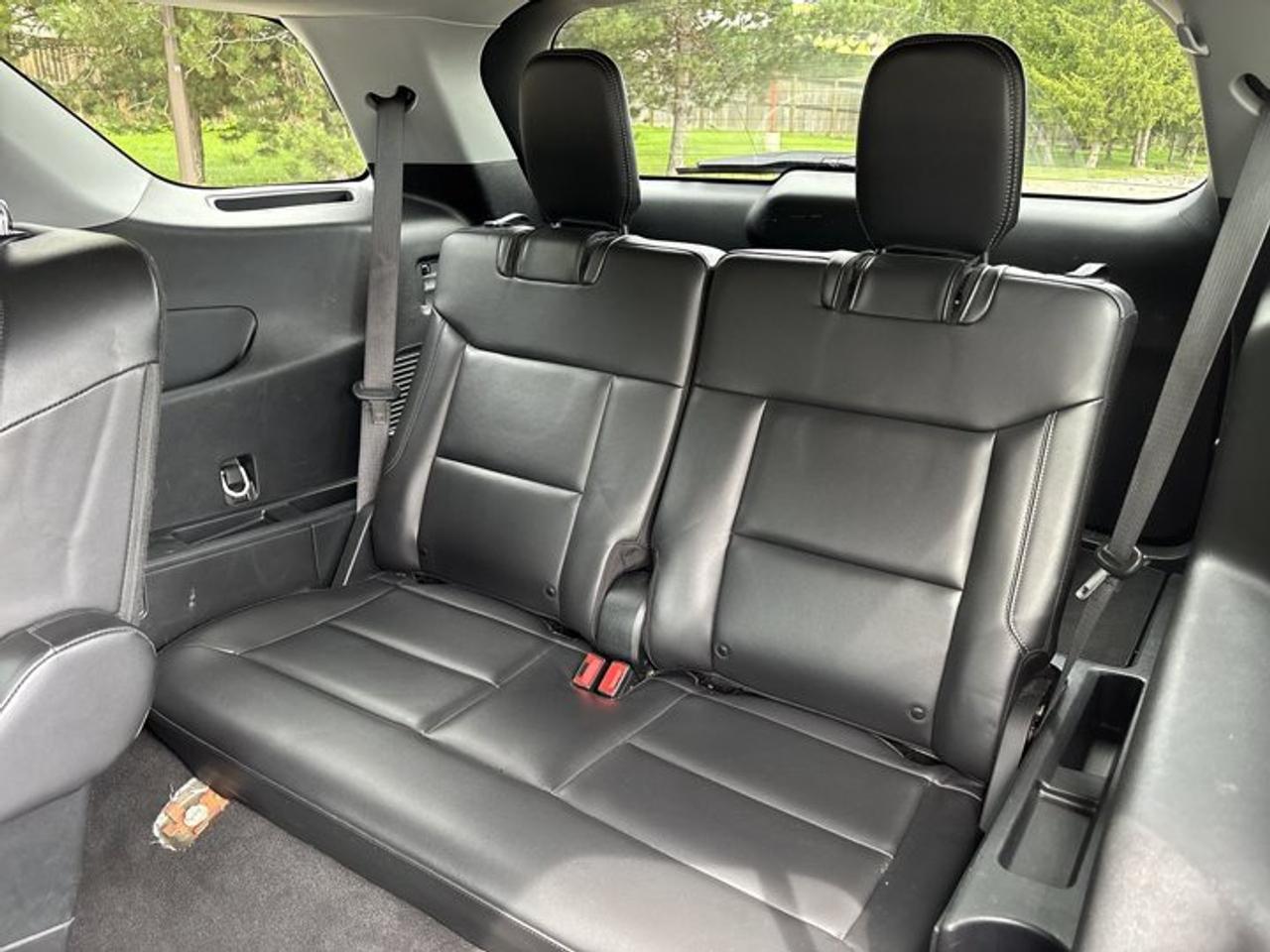 2023 Ford Explorer XLT 4WD | Leather Seats | Heated Steering Photo