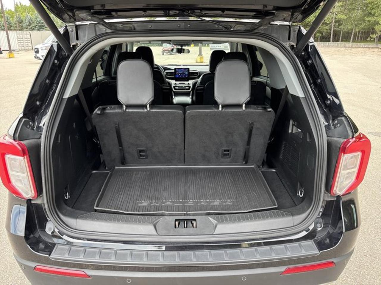2023 Ford Explorer XLT 4WD | Leather Seats | Heated Steering Photo