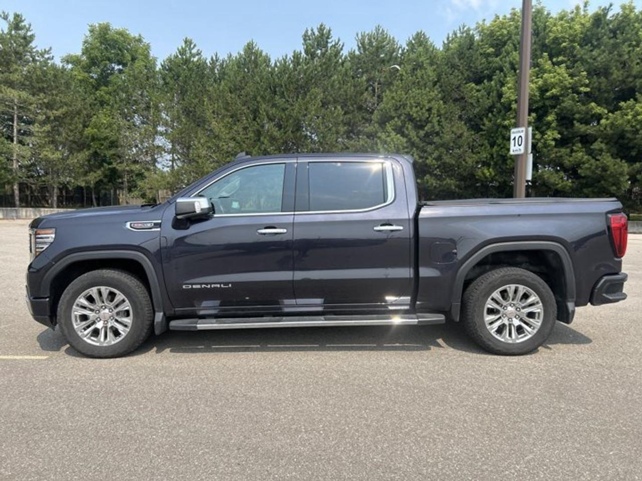 2023 GMC Sierra 1500 Denali Crew Cab 6' Box 4WD | No Accidents | Vent. Front Seats Photo