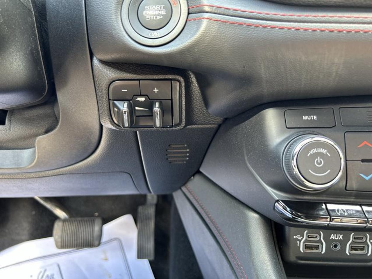 2024 Dodge Durango GT AWD | One Owner | No Accidents | Heated Steering Photo
