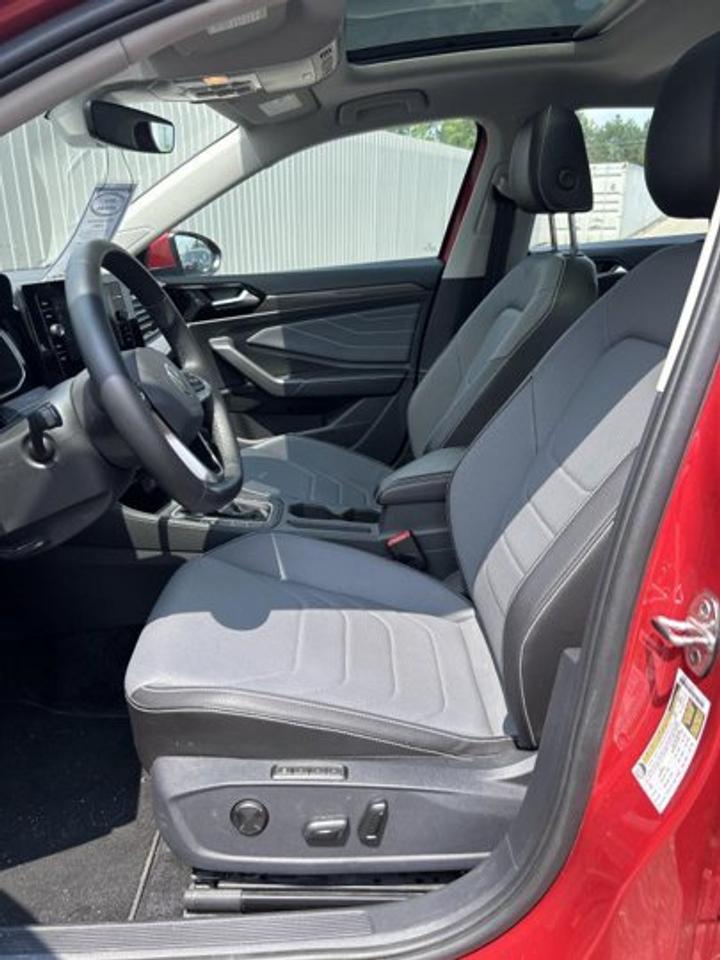 2026 Volkswagen Jetta Highline WD | One Owner | No Accidents | Vent. Front Seats Photo