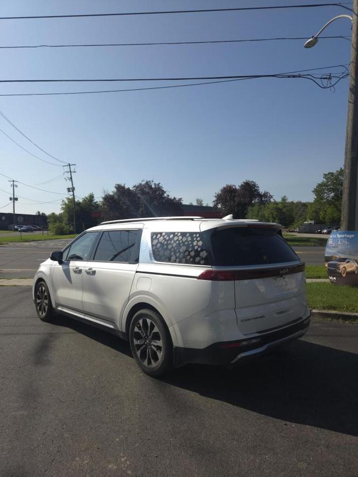 2022 Kia Carnival EX Photo