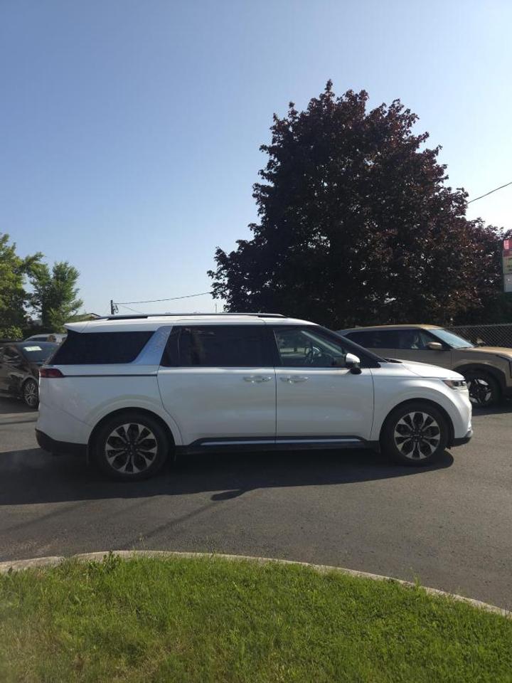 2022 Kia Carnival EX Photo