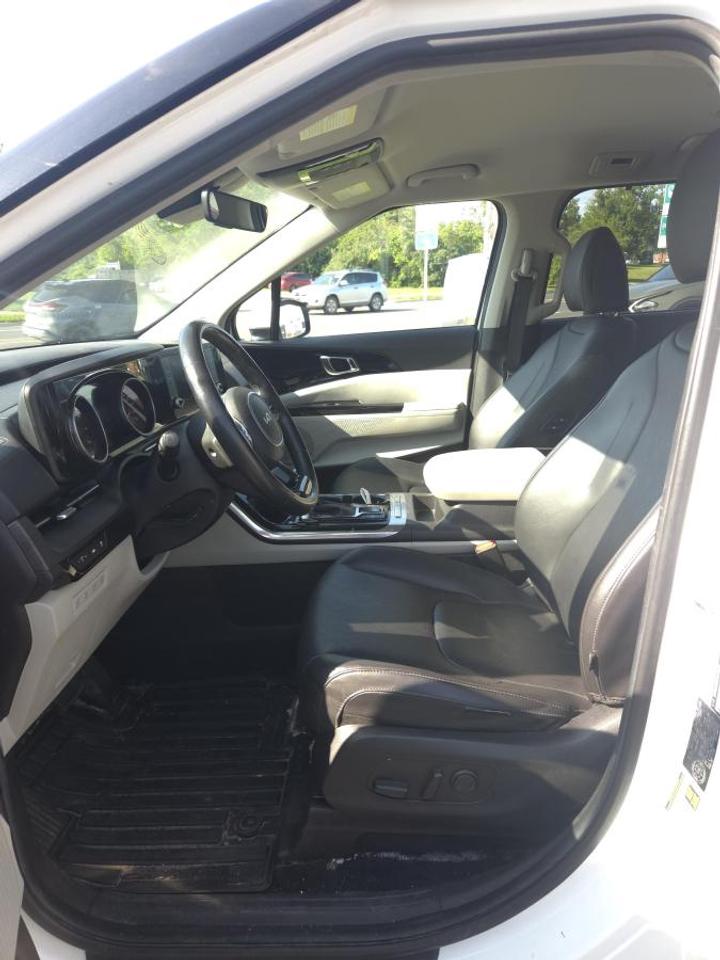 2022 Kia Carnival EX Photo