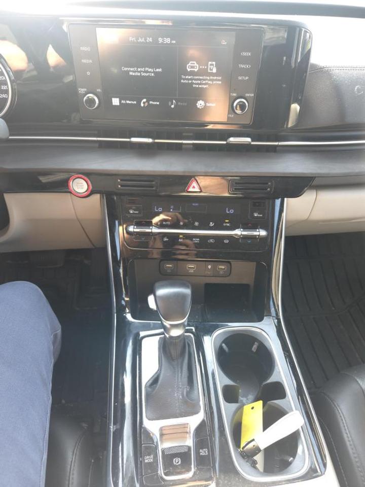 2022 Kia Carnival EX Photo