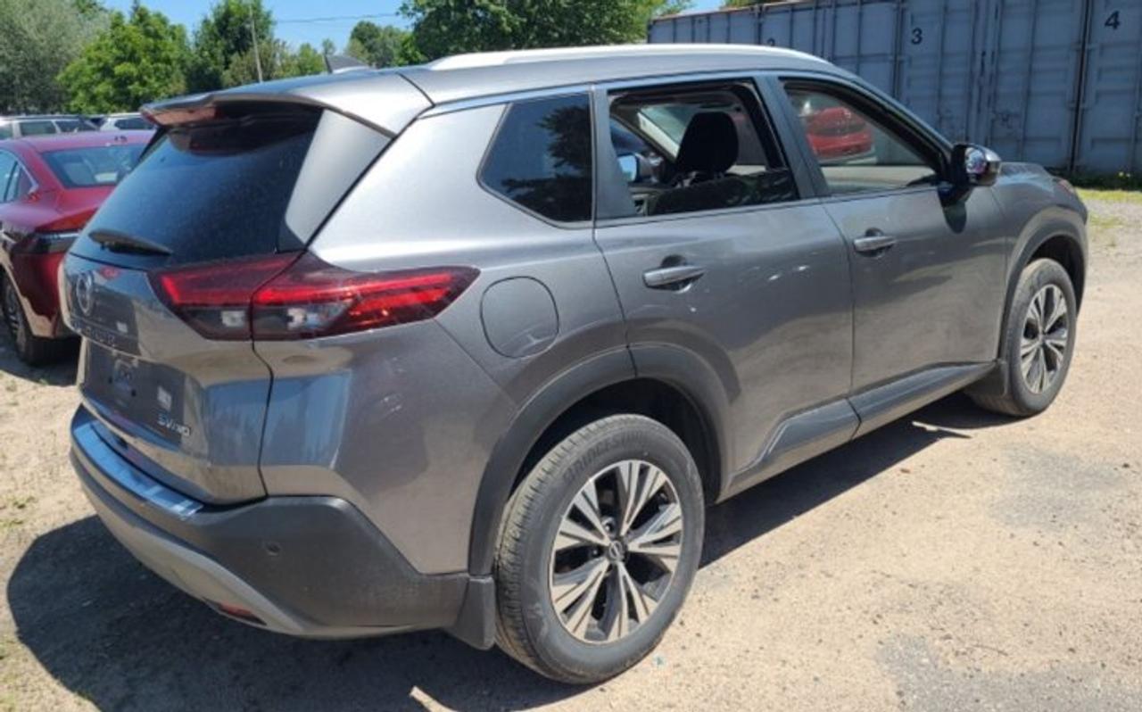 2023 Nissan Rogue SV AWD | Sunroof | 360 Camera | Heated Wheel + Seats | CarPlay + Android | Power Seat | and More ! Photo