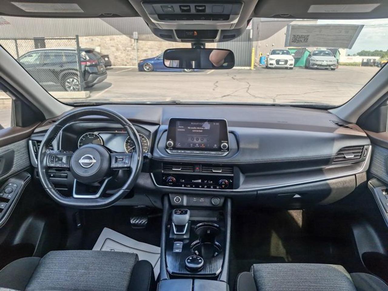 2023 Nissan Rogue SV AWD | Sunroof | 360 Camera | Heated Wheel + Seats | CarPlay + Android | Power Seat | and More ! Photo