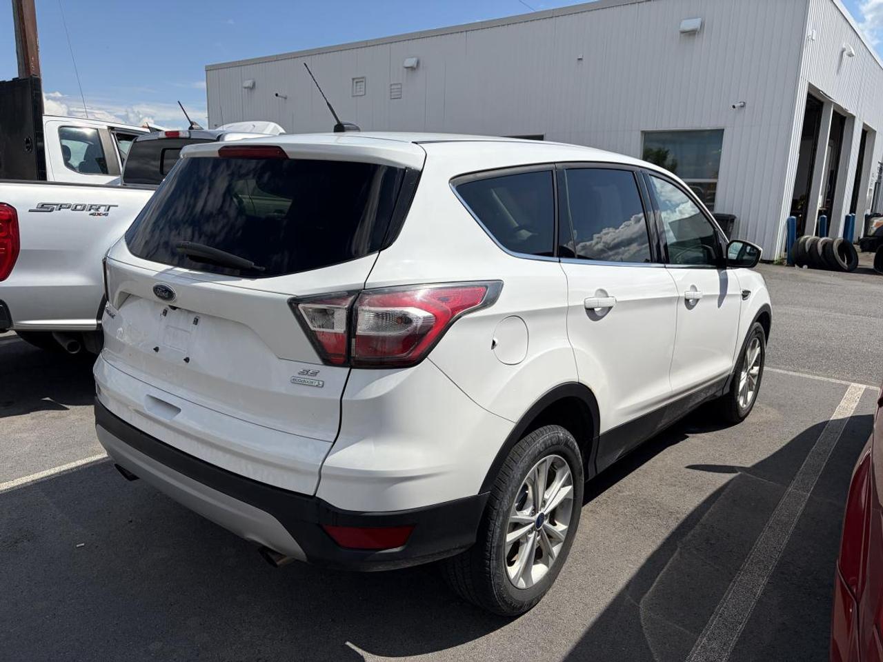 2017 Ford Escape SE Photo