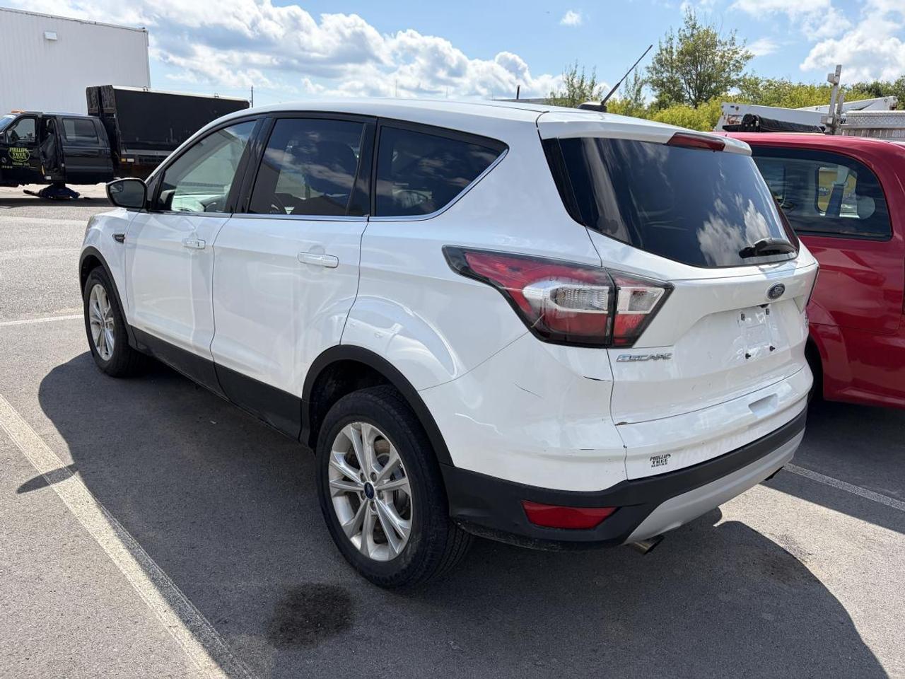 2017 Ford Escape SE Photo