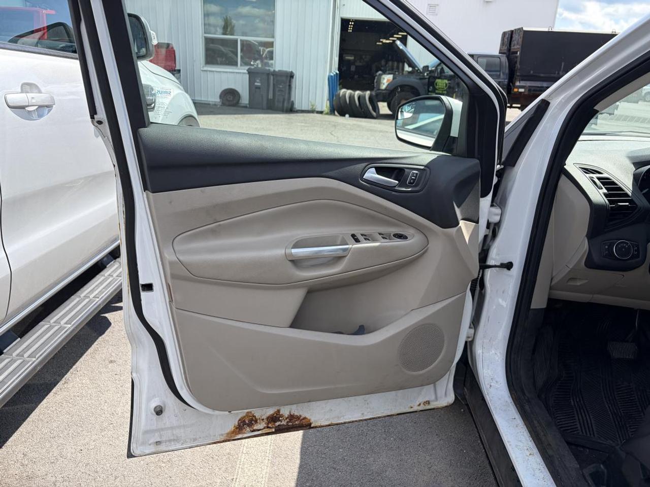 2017 Ford Escape SE Photo