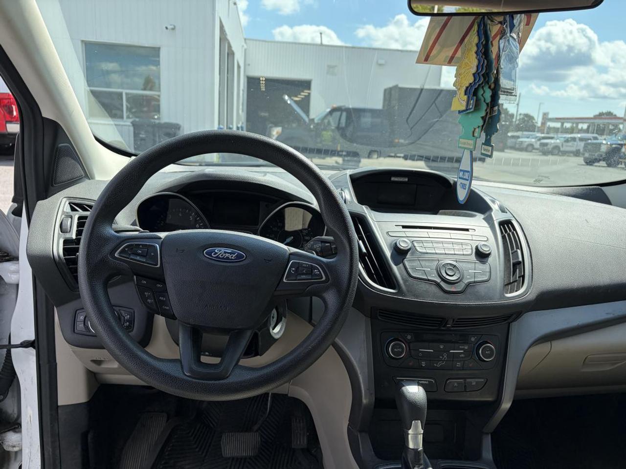 2017 Ford Escape SE Photo