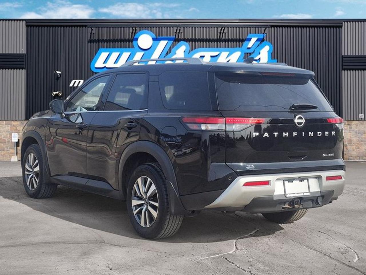 2024 Nissan Pathfinder SL 4WD | Leather | Sunroof | Nav | 360 Camera | Power Seats | Smart Cruise | Remote Start and More ! Photo