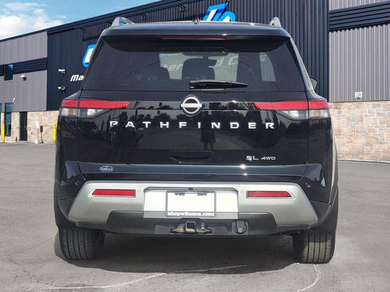 2024 Nissan Pathfinder SL 4WD | Leather | Sunroof | Nav | 360 Camera | Power Seats | Smart Cruise | Remote Start and More ! Photo