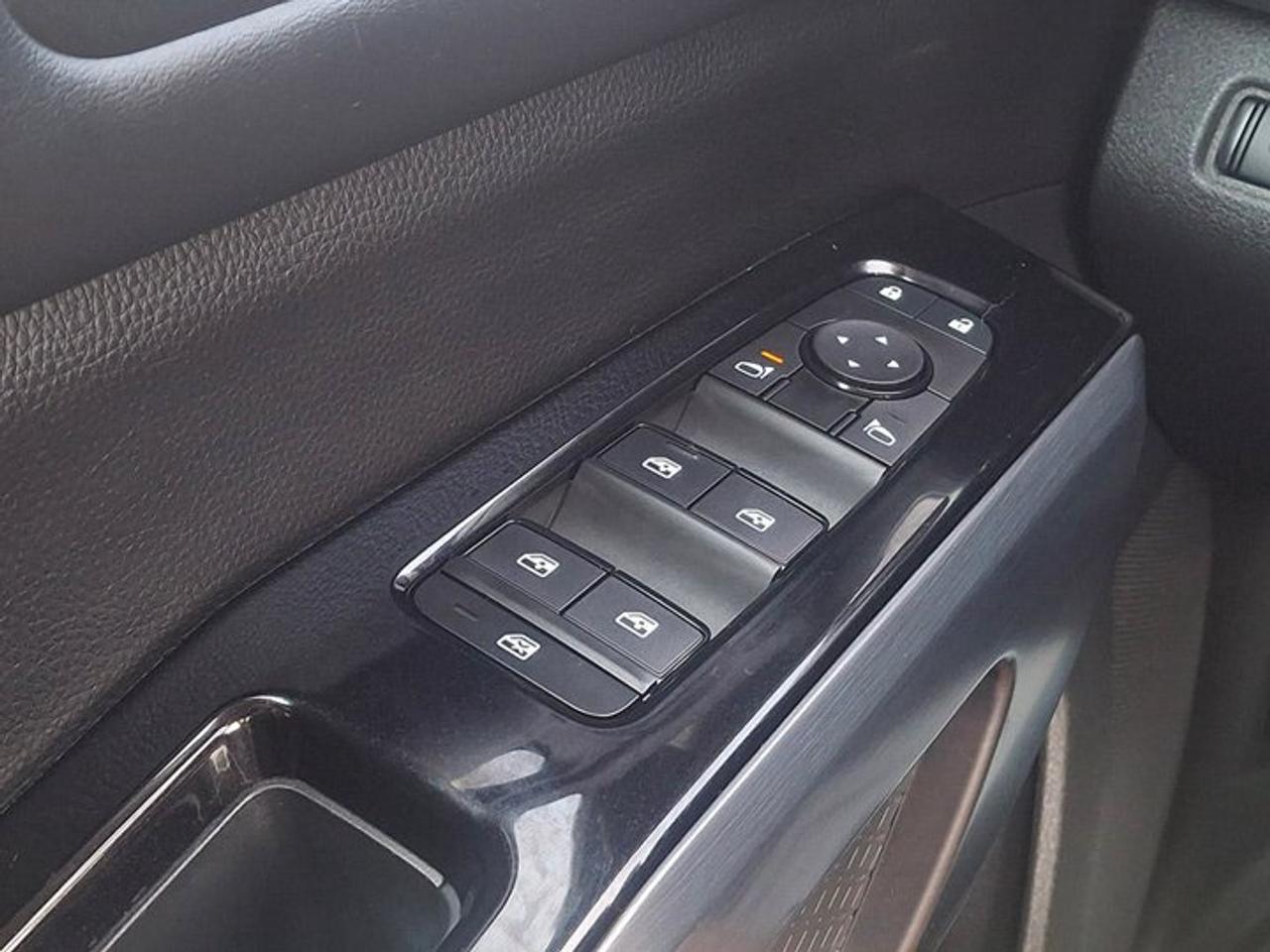 2024 Nissan Pathfinder SL 4WD | Leather | Sunroof | Nav | 360 Camera | Power Seats | Smart Cruise | Remote Start and More ! Photo