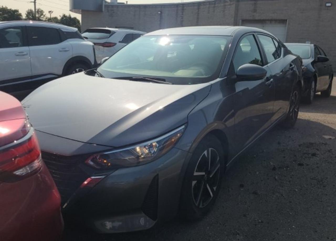 2024 Nissan Sentra SV | Sunroof | Heated Seats | CarPlay + Android | Rear Camera | Alloy Wheels | and More ! Photo