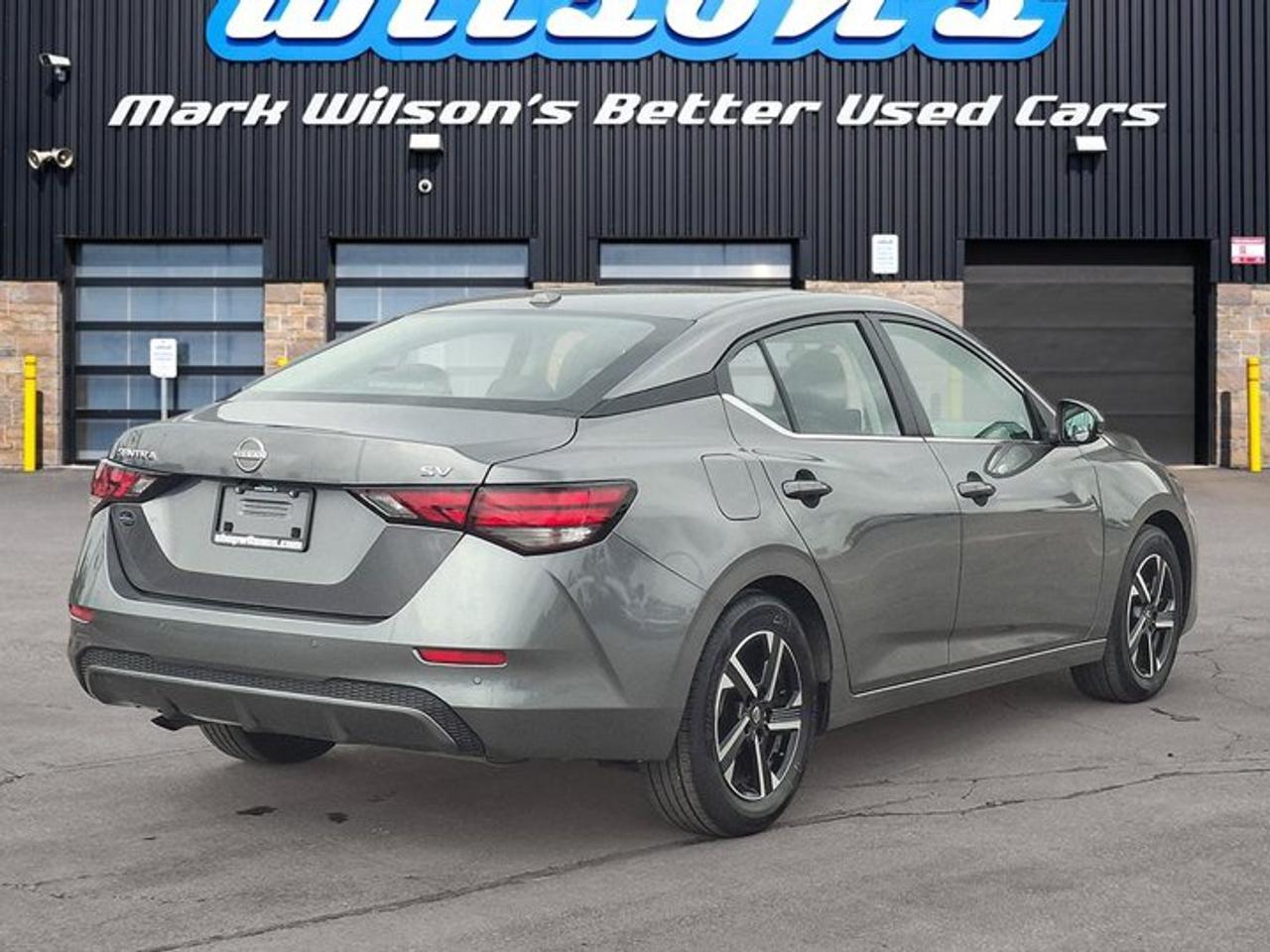 2024 Nissan Sentra SV | Sunroof | Heated Seats | CarPlay + Android | Rear Camera | Alloy Wheels | and More ! Photo