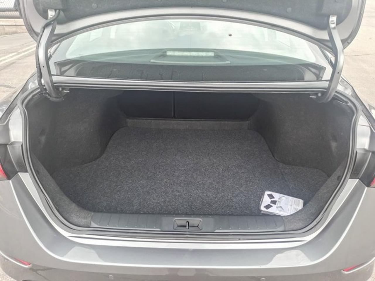 2024 Nissan Sentra SV | Sunroof | Heated Seats | CarPlay + Android | Rear Camera | Alloy Wheels | and More ! Photo