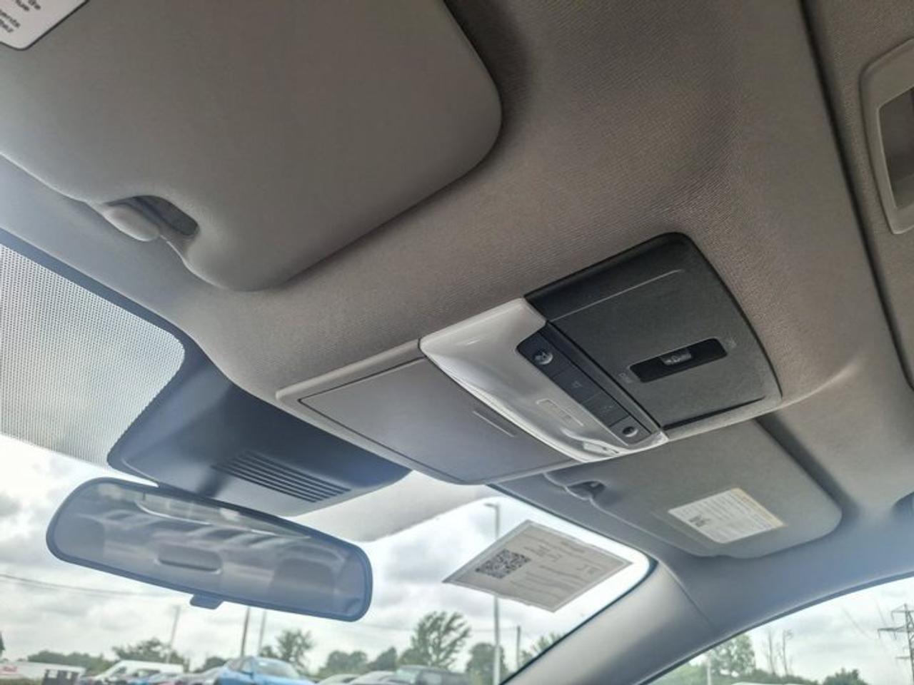 2024 Nissan Sentra SV | Sunroof | Heated Seats | CarPlay + Android | Rear Camera | Alloy Wheels | and More ! Photo