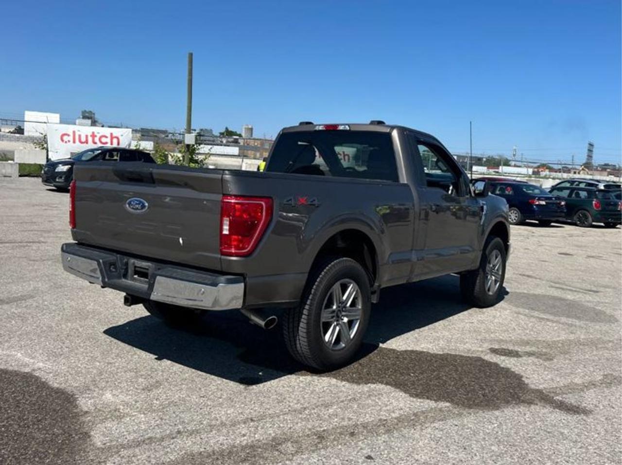 2022 Ford F-150 XLT 4x4 Regular Cab | 5.0L V8! | Remote Start | Power Seats | Trailer Brake | AC and More ! Photo